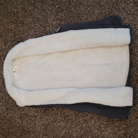 Small Charcoal Gray Fleece Vest - Picture 4 of 5